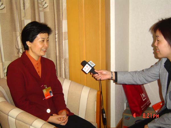 ���M(j��n)���븱��ϯ��ȫ��(gu��)���f(xi��)ί�T�R�F������ҕӛ�ߵĲ��L