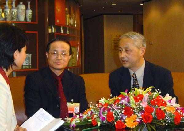 ȫ��(gu��)���f(xi��)ί�T������(��һ)������ҕ��?l��)l��ӛ�ߵĲ��L