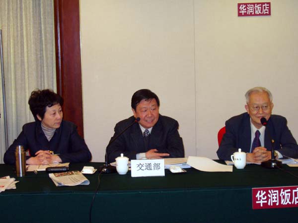 ��ͨ�������L��ϣ�ݣ��У���ϯ���M�MС�MӑՓ