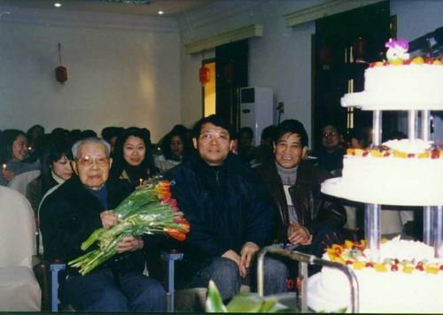 �������uУ�L������95�A�Q