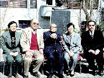 �����t�c������һ��(sh��)�(y��n)С�W(xu��)У�I(l��ng)��(d��o)��Ӱ