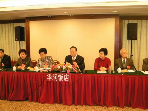 ȫ�����f(xi��)����ϯ�����M(j��n)���볣��(w��)����ϯ�������������f(xi��)���M(j��n)�MӑՓ��