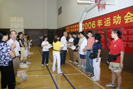 �\(y��n)��(d��ng)�T���J(r��n)���M(j��n)�б�ِ