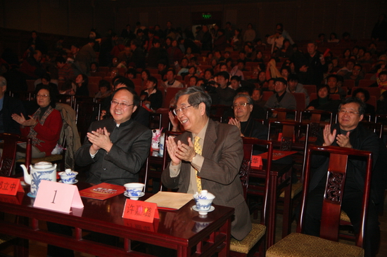 ȫ��(gu��)�˴�ί��(hu��)��ί�T�L(zh��ng)�����M(j��n)������ϯ�S��贳�ϯ�ݳ����(d��ng)