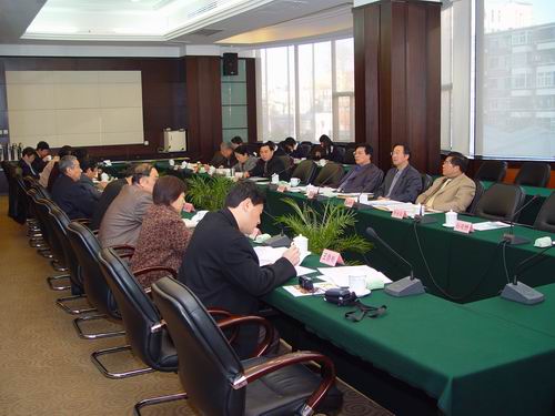 �����M����������K�����������C