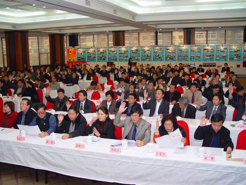 ����ί�T�e�ֱ�Qͨ�^(gu��)����ȫ��(hu��)�Q�h