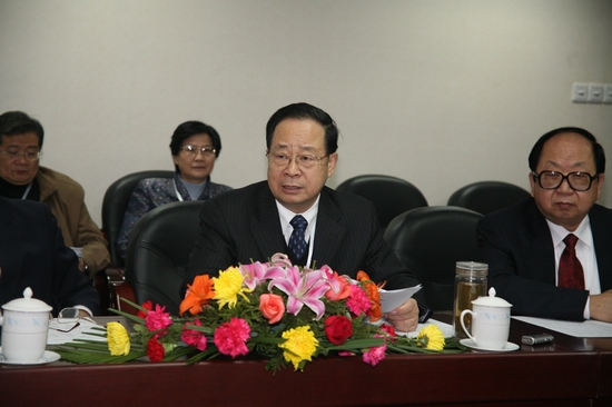 ����������(w��)����ϯ�����C��(ji��ng)�xʽ