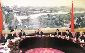 2002��9��17�����й��������_�h����ʿ��Մ��(hu��)�� ȡ�������h��������ȫ��(gu��)����(li��n)��ؓ(f��)؟(z��)�˺͟o�h����ʿ��(du��)�й�ʮ�����(b��o)��������Ҋ�����Ҋ��